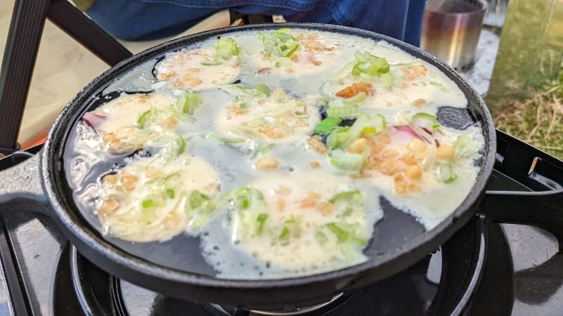 キャンプ飯】キャプテンスタッグ｢マルチミニパン｣でたこ焼き！キャンプで食うたこ焼きは旨い | パルの外遊び